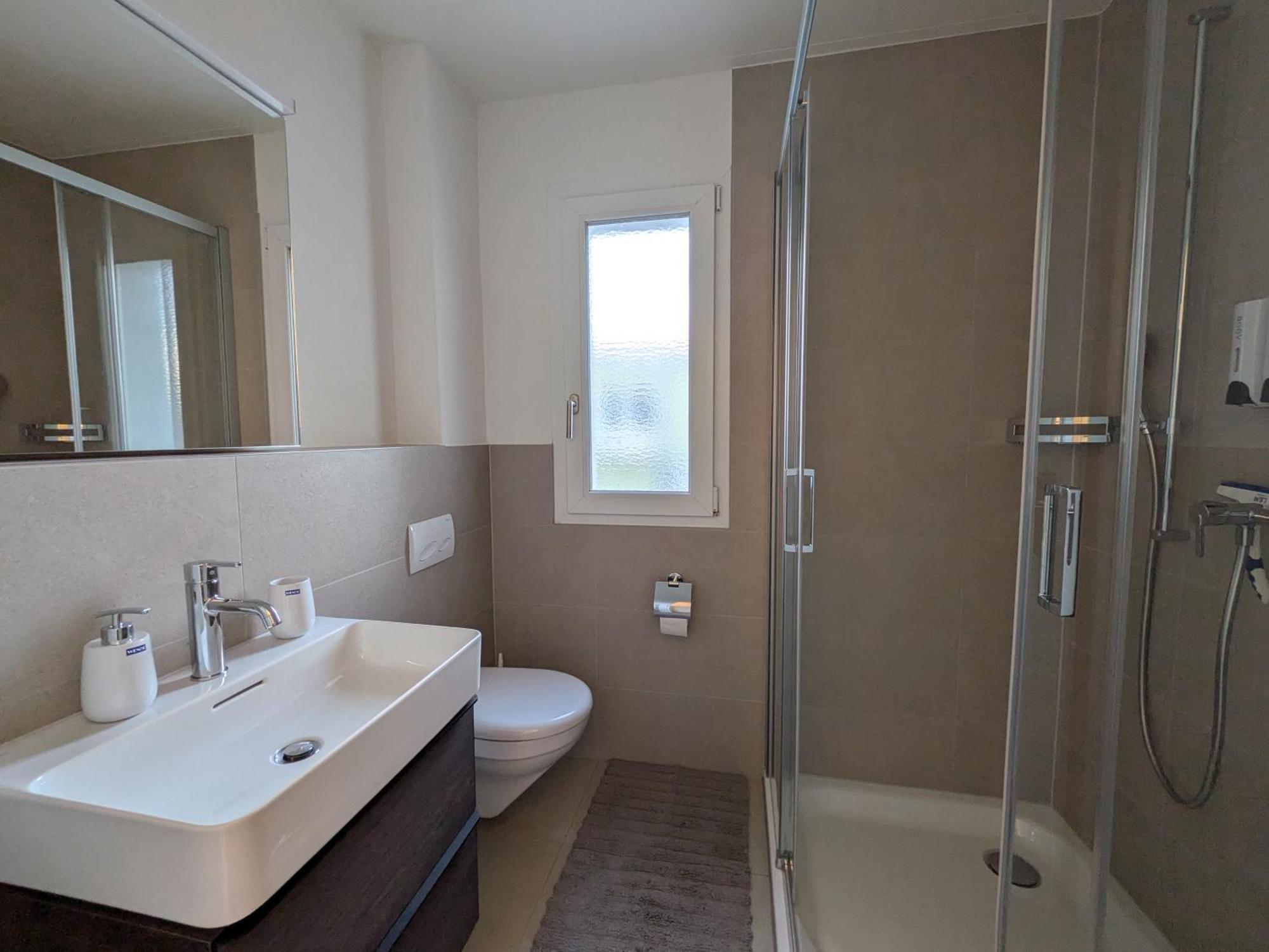 Skyline Rooftop Suite With 2 Balconies -401- Zurich Ngoại thất bức ảnh